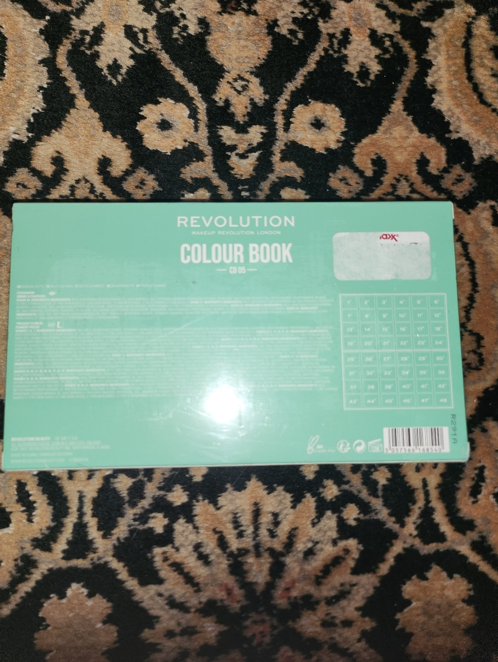Revolution Discontinued Colour Book Palette CB05 - Picture 5 of 5